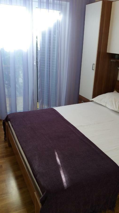 Apartments Bride'S Rock Baska Voda Exterior photo